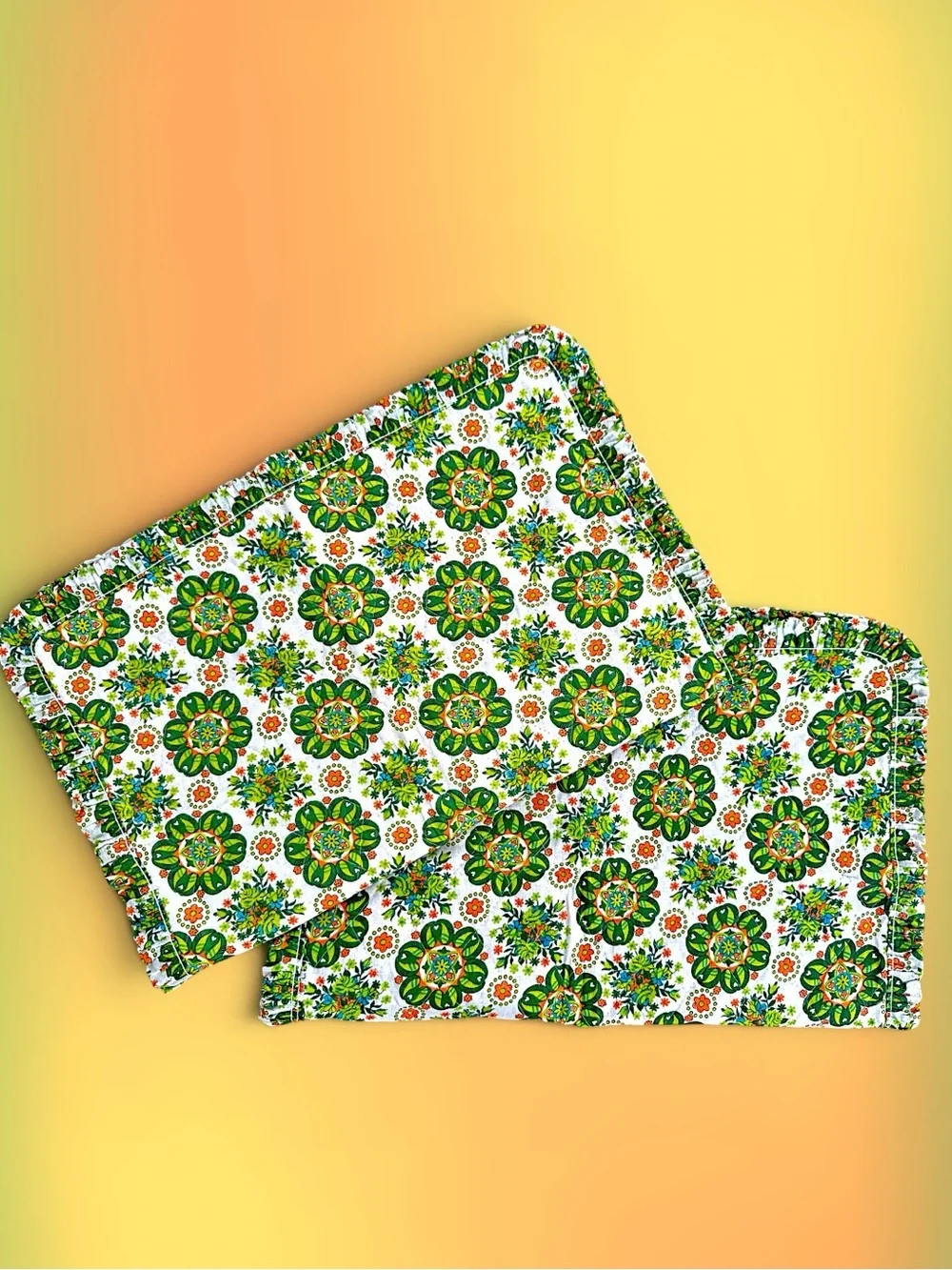 ✨RARE✨Vintage✨Sears Roebuck ✨Green Floral Ruffled Pillow Shams✨